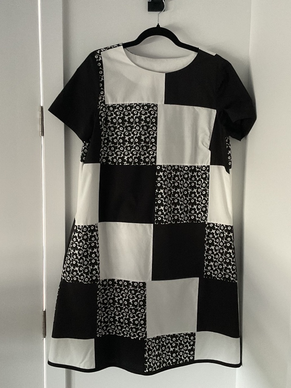 Unique Marimekko Unikko swing dress size 6